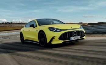 V8 کو ماضی میں چھوڑنا: آل الیکٹرک مرسڈیز-AMG GT 4-Door