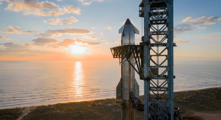 اپنی مالیات کے بارے میں مشہور طور پر خفیہ، SpaceX نے پہلی بار اپنی کتابیں کھولیں۔