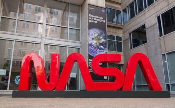 بڑے اہداف کے حصول کے لیے، NASA اپنی تنظیم کو ہموار کرنے کی کوشش کرتا ہے۔