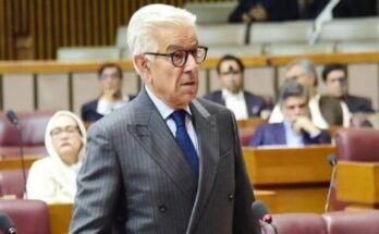 وزیر دفاع نے پاکستان کی ثالثی میں امریکہ ایران مذاکرات میں 'مثبت نتیجہ' کا اشارہ دیا۔