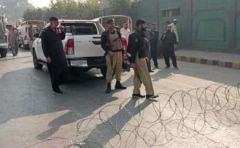 بنوں میں جاری مشترکہ آپریشن میں 16 دہشت گرد ہلاک، 2 پولیس اہلکار شہید: ذرائع