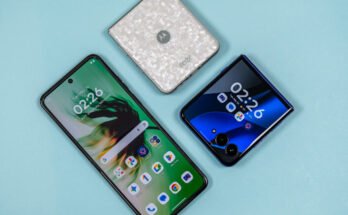 Three Razr phones
