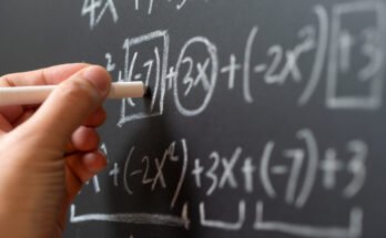 ریاضی دان AI کے پیشے کو لاحق خطرات کے بارے میں خبردار کرتے ہیں کیونکہ صنعت کی تجاوزات