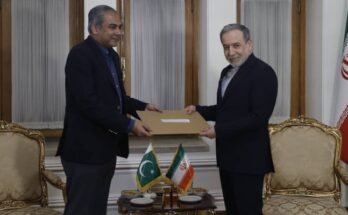نقوی خامنہ ای کو 'خصوصی پیغام' پہنچاتے ہیں کیونکہ پاکستان امریکہ-ایران کی ثالثی جاری رکھے ہوئے ہے۔