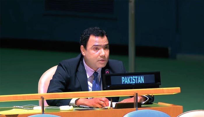 پاکستان مشن کے پولیٹیکل کوآرڈینیٹر گل قیصر سروانی 5 جون 2026 کو یو این ایس سی میں اقوام متحدہ کی سلامتی کونسل کی سالانہ رپورٹ پر یو این جی اے میں بحث کے دوران اظہار خیال کر رہے ہیں۔ — X/@PakistanUN_NY